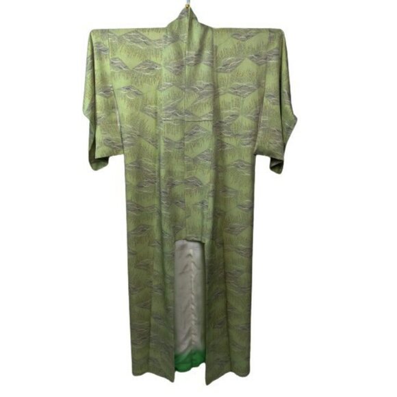Vintage Houmongi (long) Silk Kimono ONE SIZE Green Abstract flowers and Clouds - Picture 7 of 9